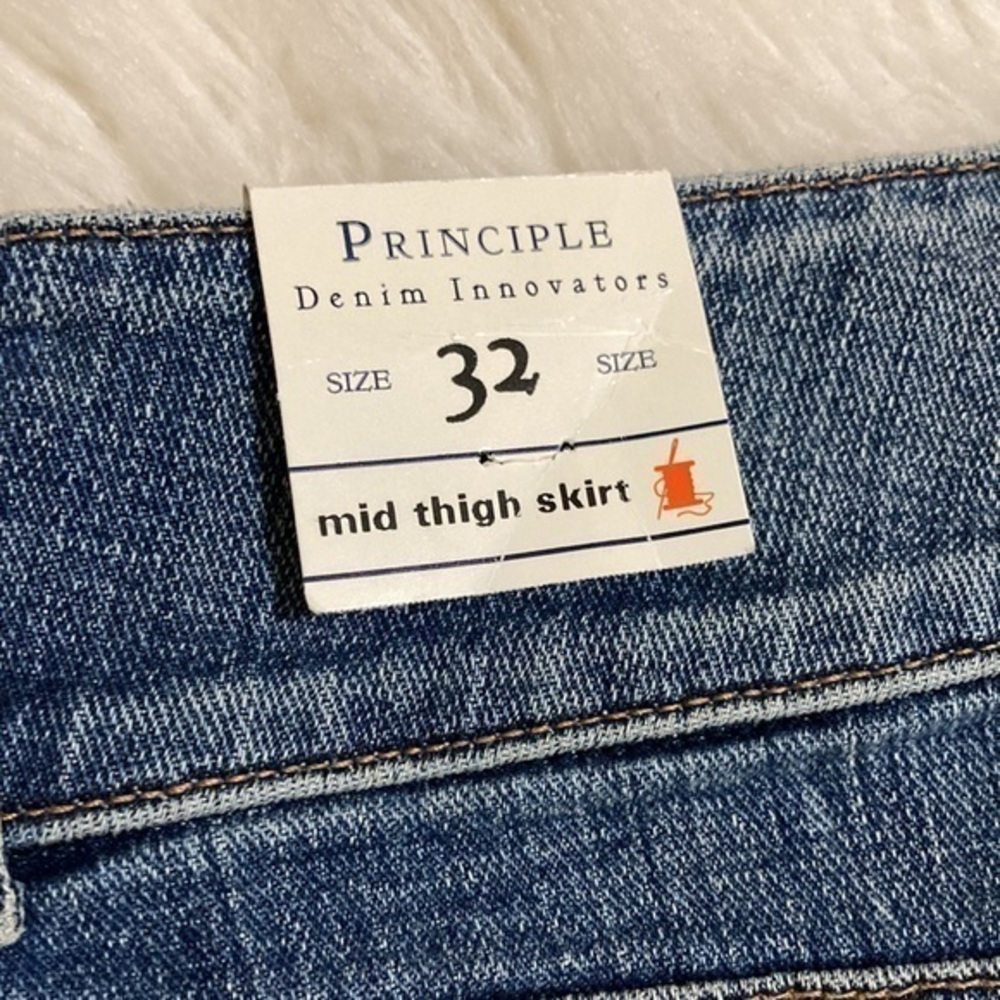 Principle Denim NWT The Carefree mid thigh jean skirt Sz32 - Picture 12 of 13